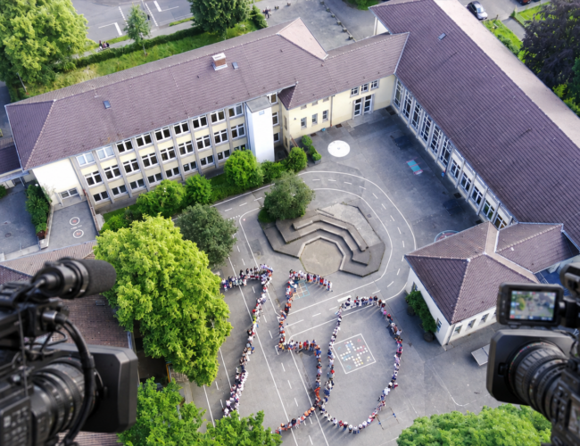 Der Film- 150 Jahre Pestalozzi- Schule